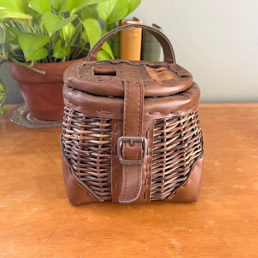 Doc Seifert Woven Wicker Faux Leather Fly Fishing Basket Lodge Decor Brown